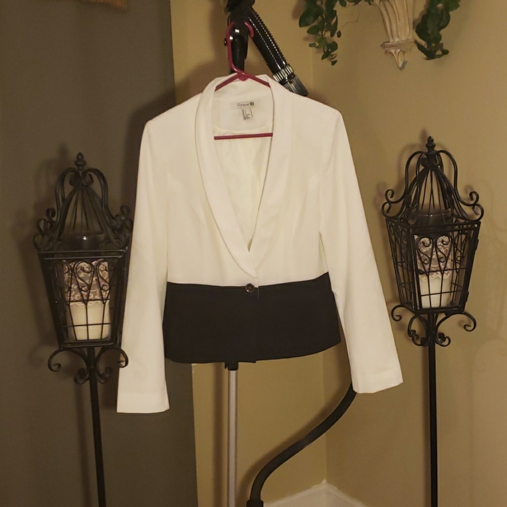 Sale!  Beautiful White and Black blazer